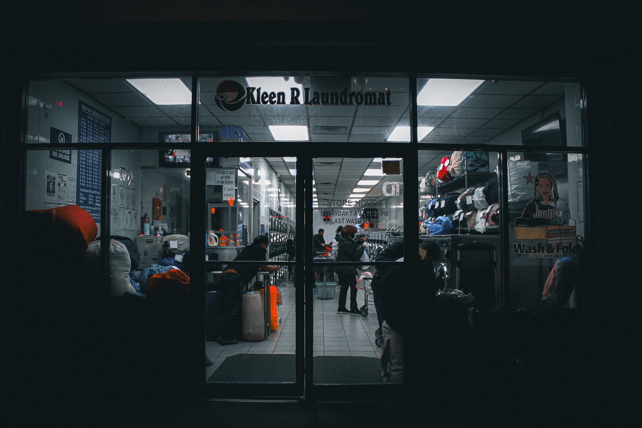An evening at the laundromat — photograph by Tony Powers